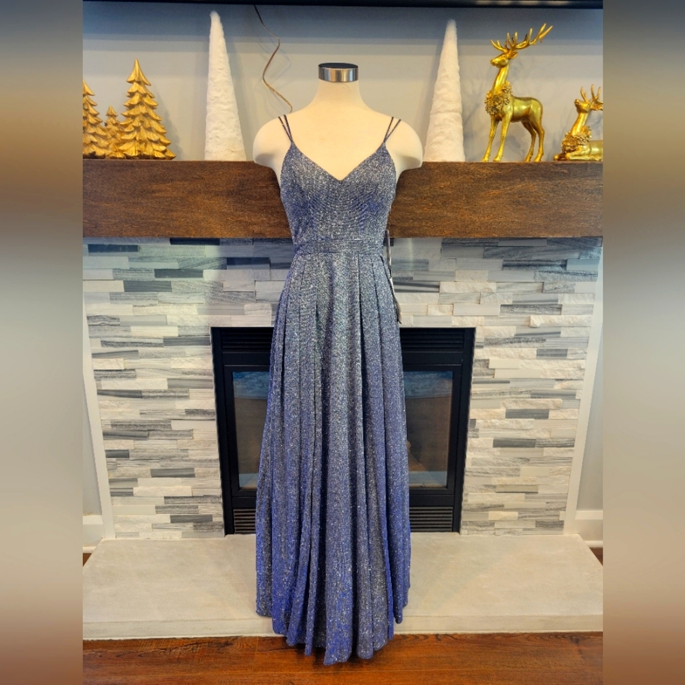 Blue glitter prom dress.  Juniors size 1 from Macy's. NWT.
